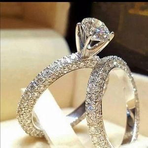 Gorgeous 2pc/set simulated wedding diamond ring